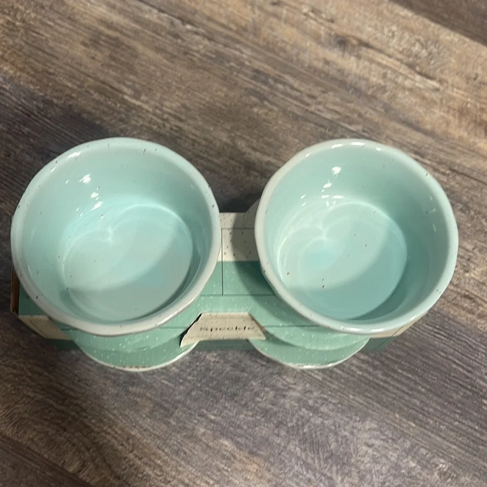4 Speckle unique design light blue bowls